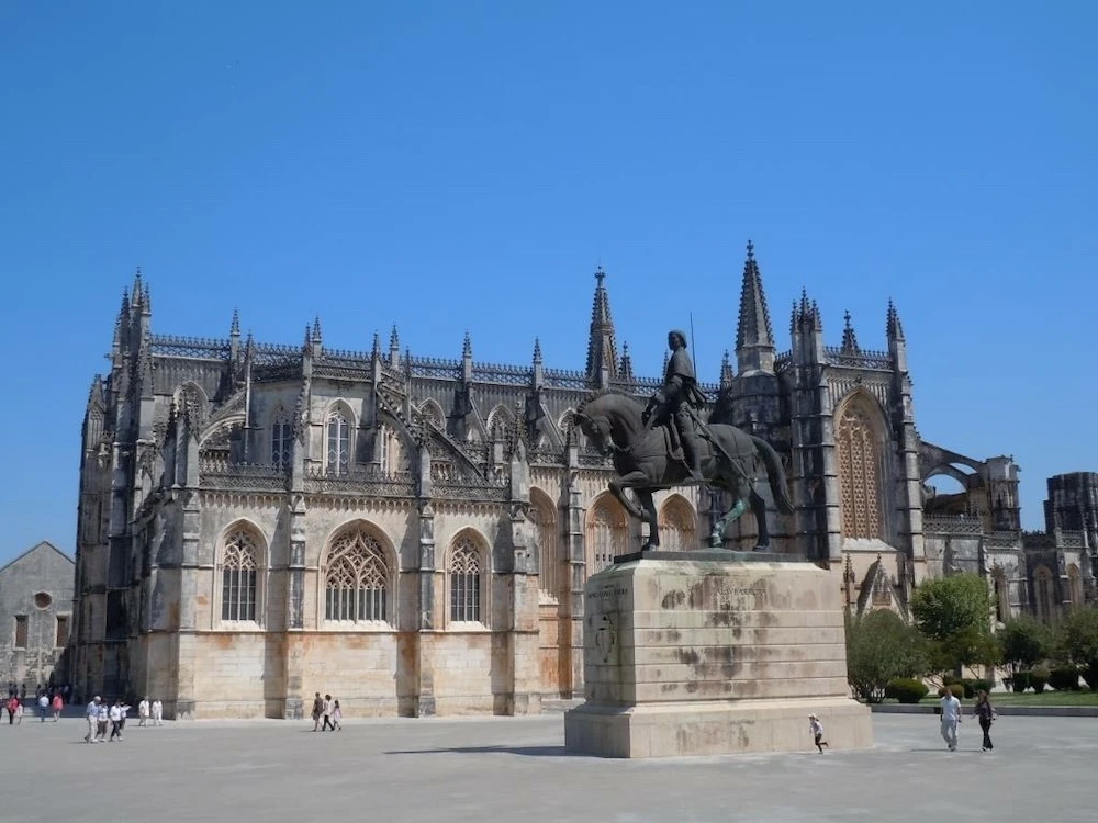 Mosteiro da Batalha. Obidos and Nazare tour