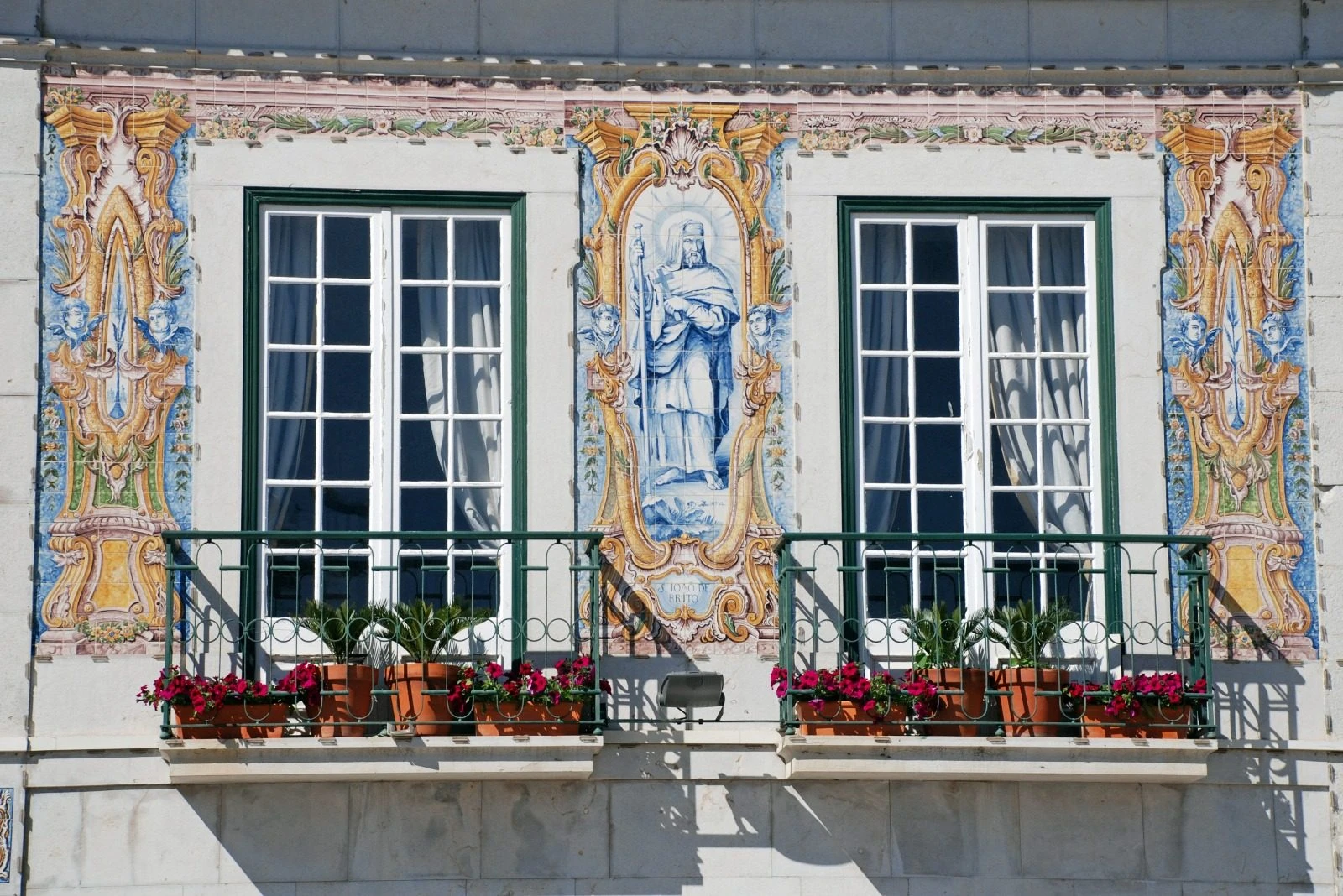 Portuguese Tiles - Tile Facade in Lisbon