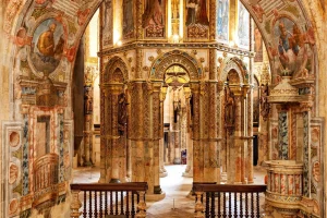 Templar Chuch in the Convent of Christ in TomarTemplar Chuch in the Convent of Christ in Tomar - Knights Templar in Portugal